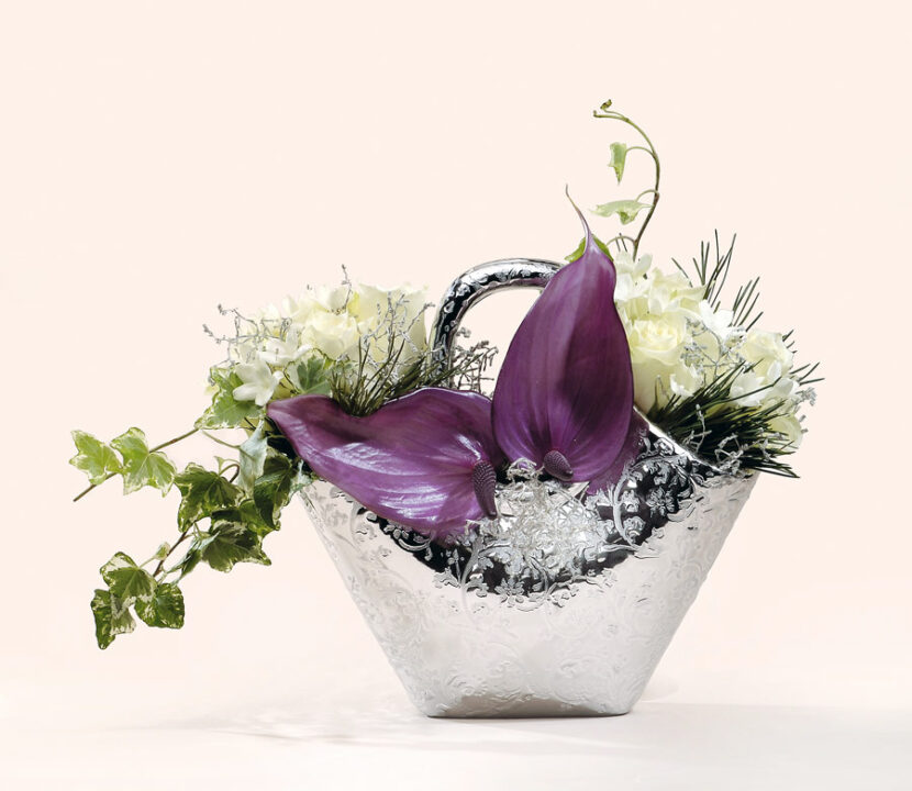 În culori vii – trandafiri, iasomie și Anthurium
