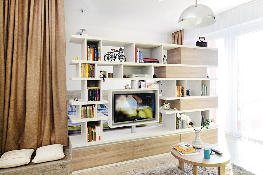 Garsonieră Transformată In Apartament Cu Două Camere Casa și Grădina