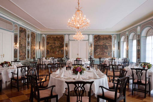 Fost castel, actual hotel