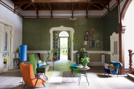 Fantezie cromatica in living