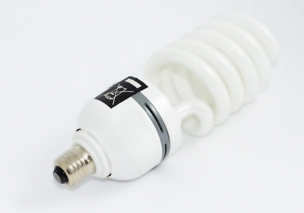 Iluminatul eco-friendly eficient cu ajutorul becurilor LED
