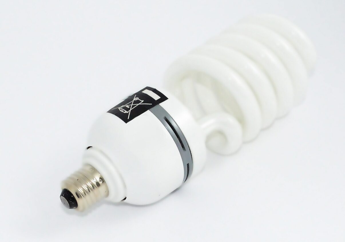 Iluminatul eco-friendly eficient cu ajutorul becurilor LED