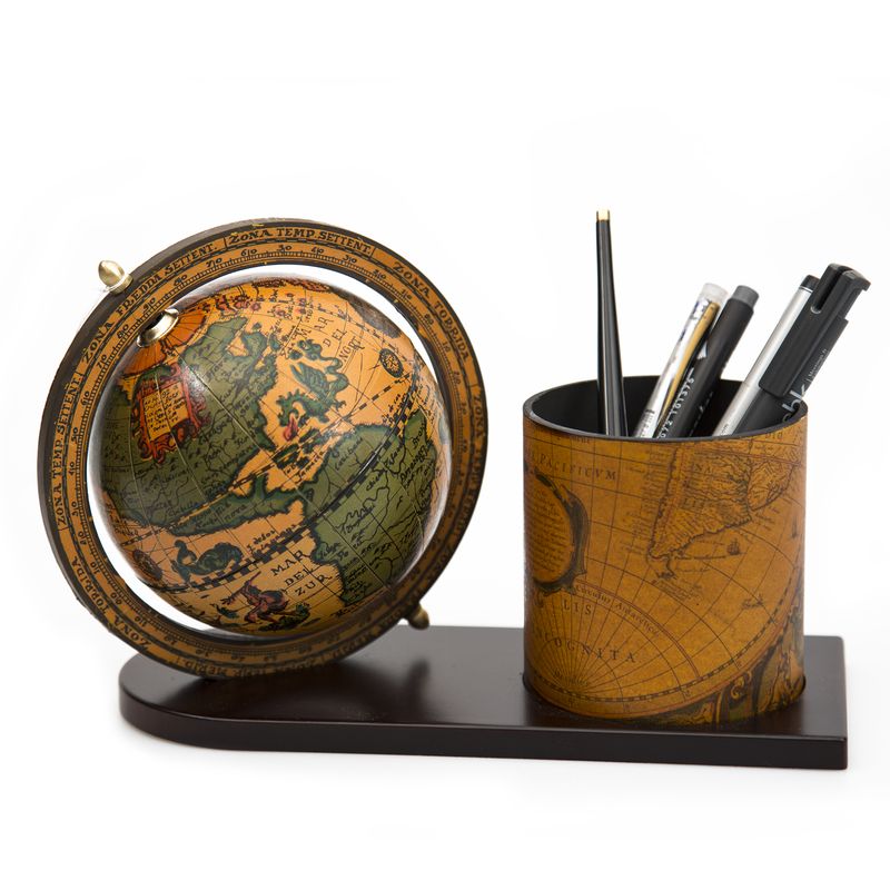 Suport pentru ustensile de scris. Foto: www.luxurygifts.ro