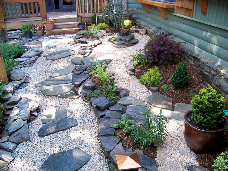 Piatra naturală, cea mai naturală soluție pentru amenajarea grădinii