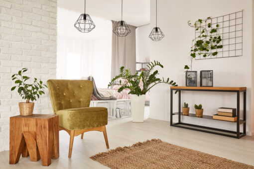 Decorațiuni interioare: te ocupi singur sau apelezi la un specialist?