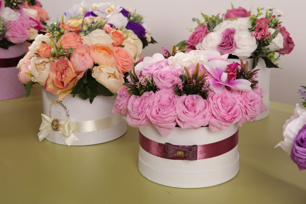 Buchete Din Hartie Creponată Ii Casa și Grădina