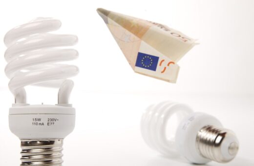 9 obiceiuri care îți pot crește factura de electricitate. Ce să faci pentru a economisi