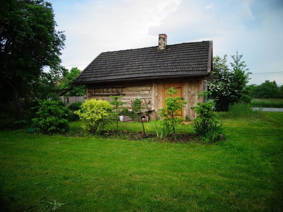 Renovarea unei case vechi. Cum păstrezi farmecul original și o modernizezi inteligent
