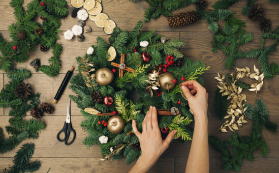 Coronițe de Crăciun făcute acasă. Scurt ghid pentru începători