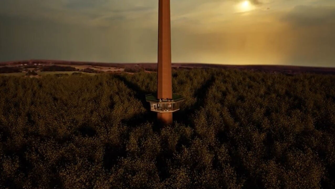 Casa la înălțime, într-un coș de fum dezafectat, oferă un confort nesperat