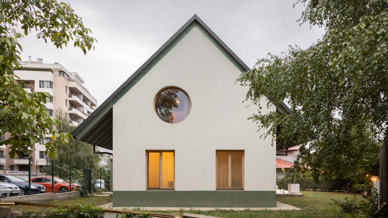 Arhitectura în limbaj simplu și curat, într-o locuință din Voluntari