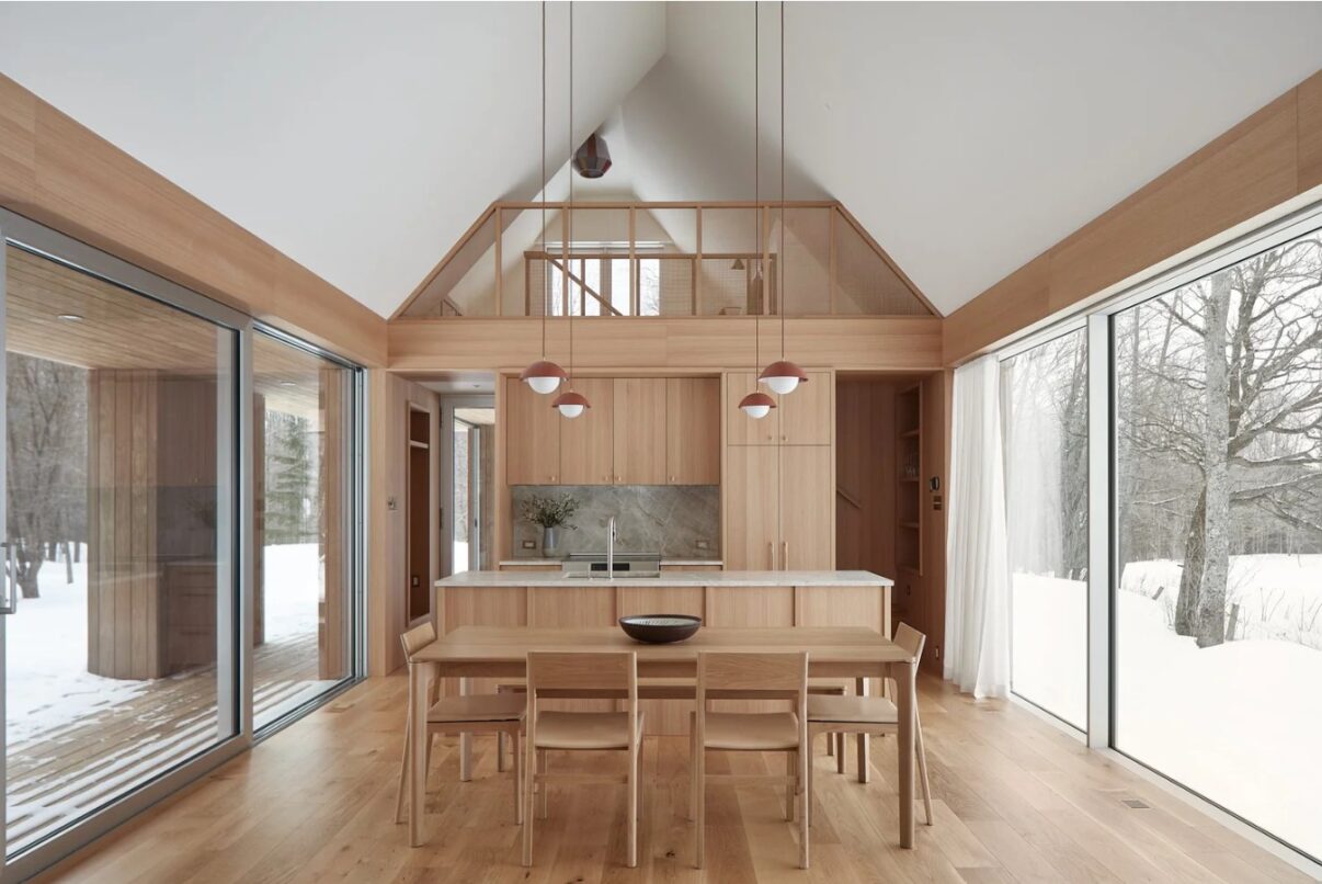 Inspirație: simplitate scandinavă într-o cabana canadiană