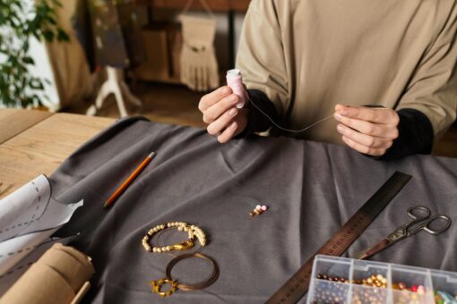 Bijuteriile stricate nu se aruncă, se reciclează creativ