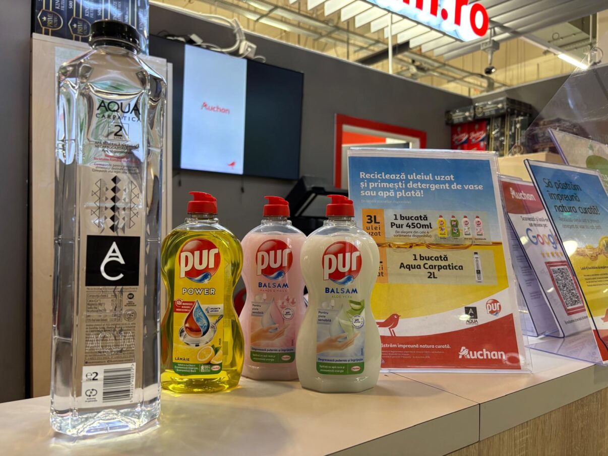 Tot mai mult ulei alimentar uzat se reciclează: Auchan a primit peste 1,7 milioane de litri în decurs de 7 ani