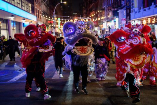 Anul Nou chinezesc: sărbătorit cu fast în diferite colțuri ale lumii