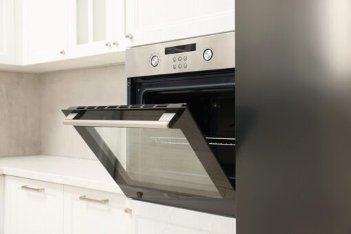 Cum cureți eficient și natural cuptorul electric