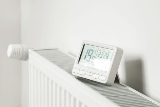 Când oprim căldura în casă? Sfaturi de primăvară pentru optimizarea facturii