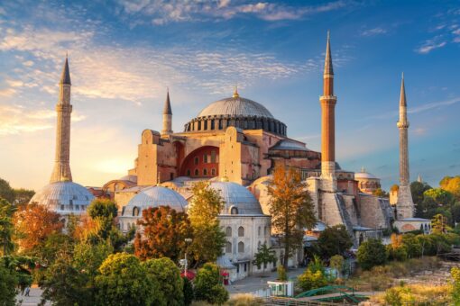 Capodopere bizantine: Hagia Sfanta Sofia din Istanbul