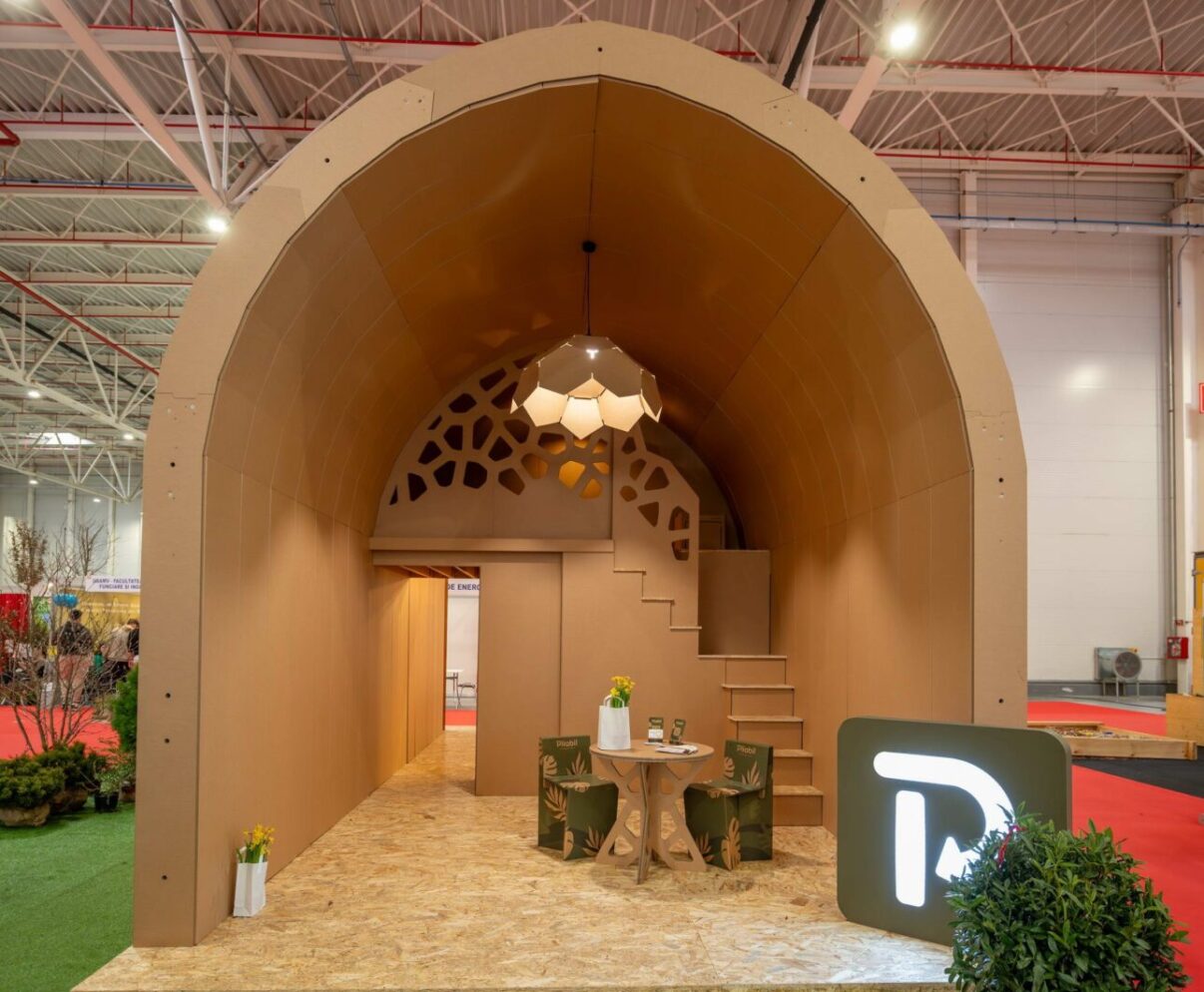 O inovație românească: casa construită aproape integral din carton structural