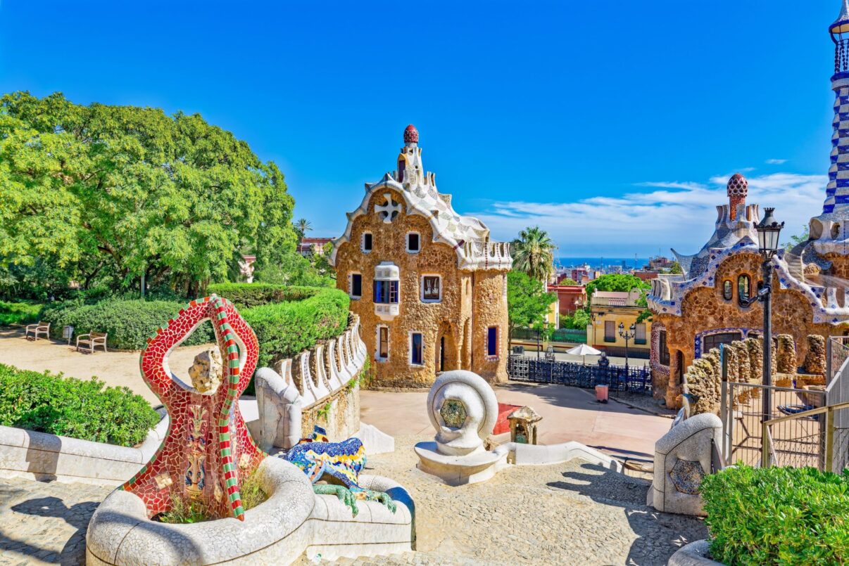 Călătorii virtuale: parcul Gaudi din Barcelona (galerie foto)