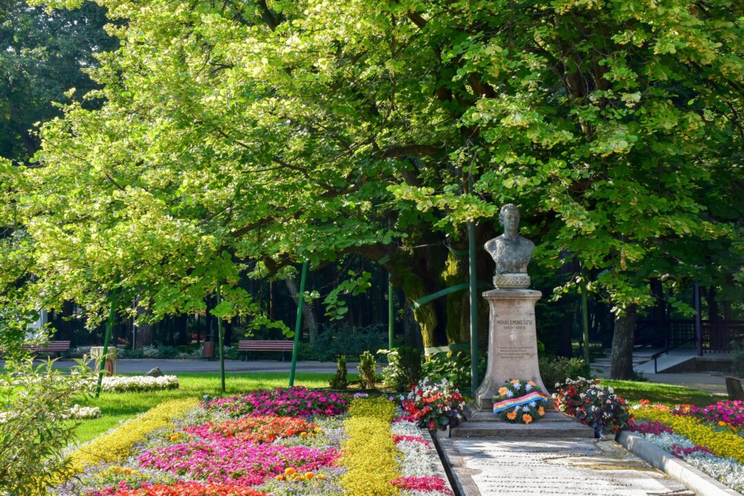 Călători acasă, în orașul teiului lui Eminescu: Iași
