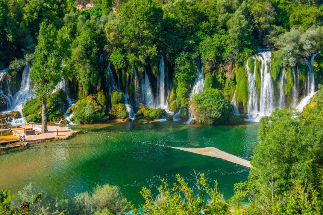 Călător în Bosnia și Herțegovina: cascada de la Kravica